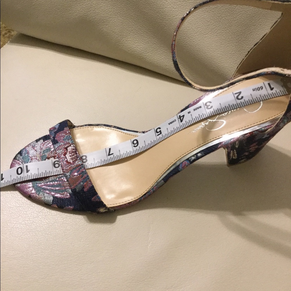 Size 10. New! JessicaSimpson adorable heels - Picture 7 of 8